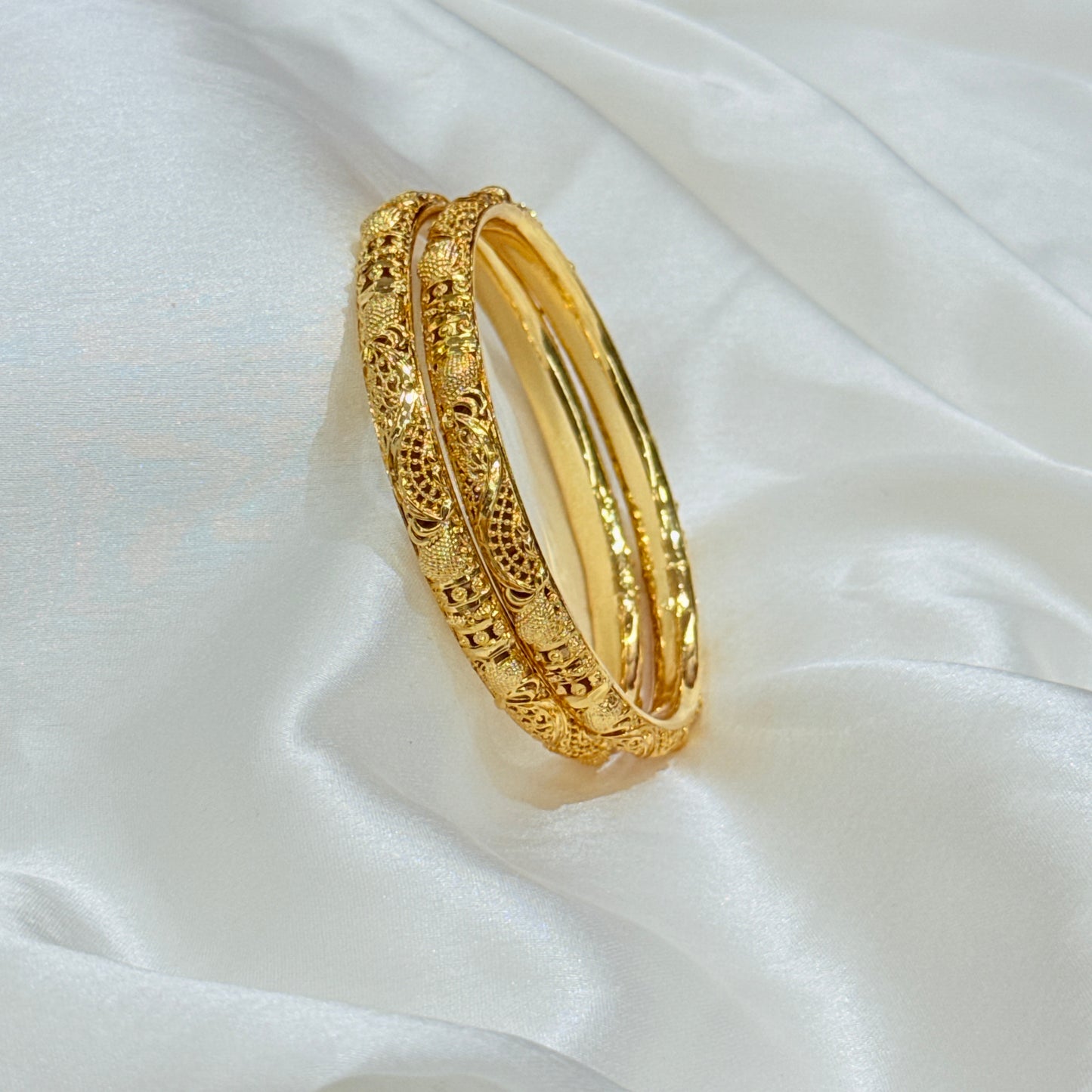 Rutvi Golden Bangle