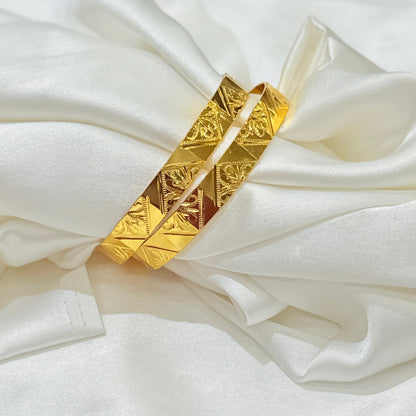 Anvika Golden Patli Bangle GB476