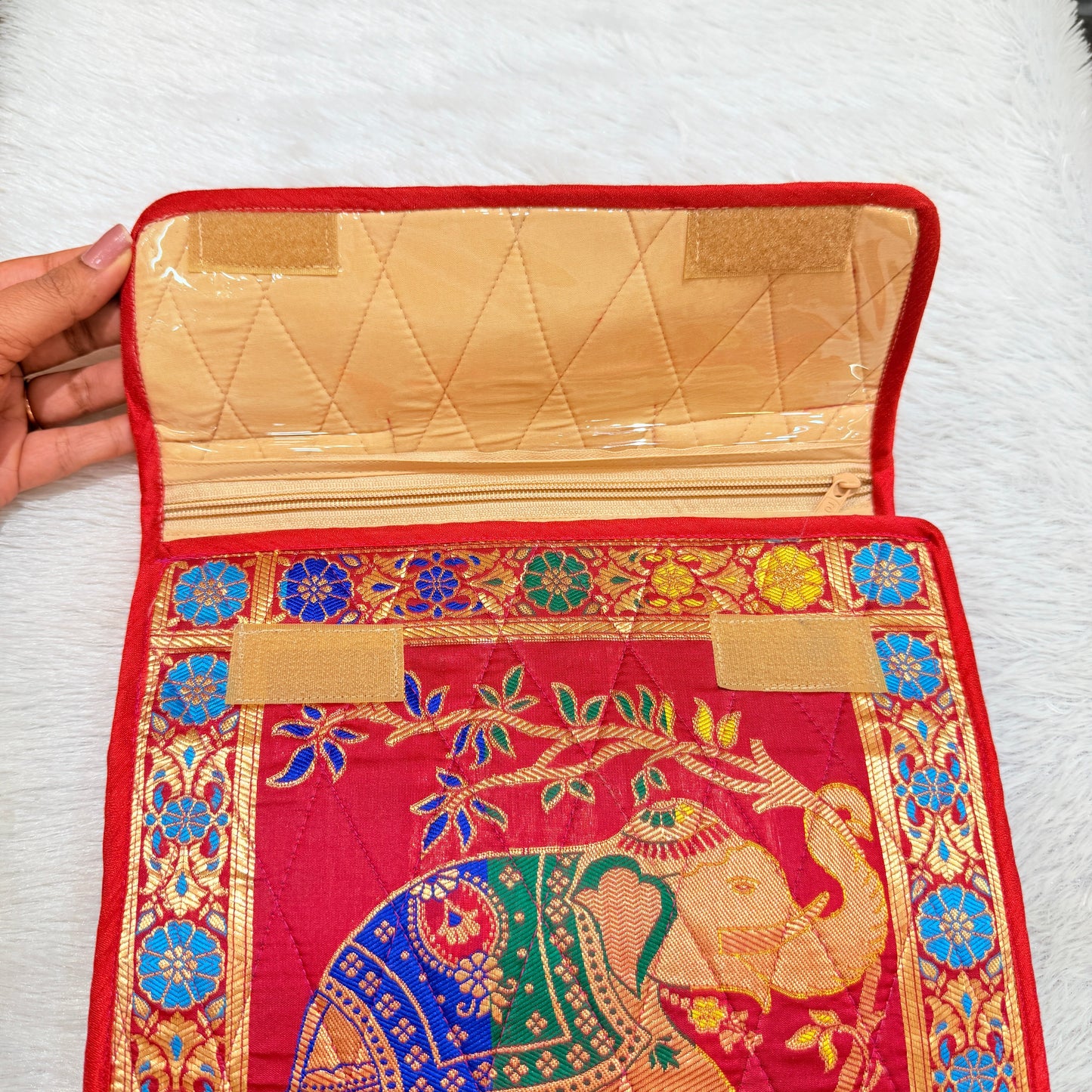 Rajvi Jewellery Organiser- Red
