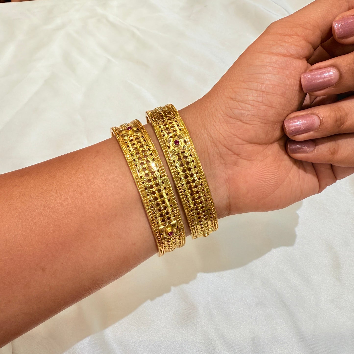 Golden Bangle GB679