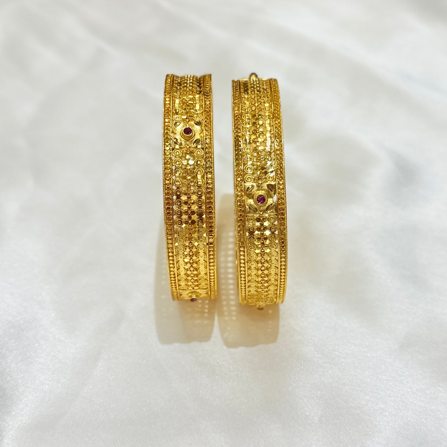 Golden Bangle GB679