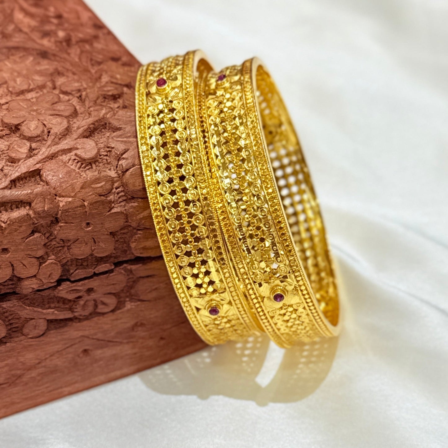 Golden Bangle GB679