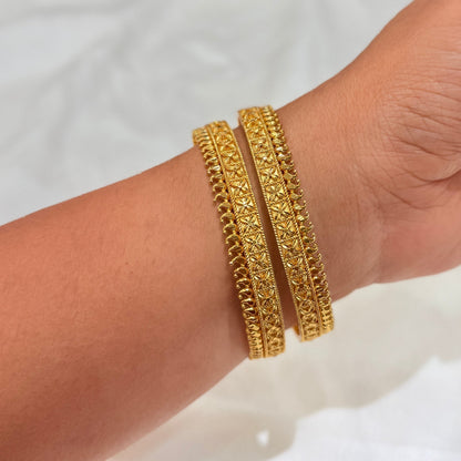 Golden Bangle GB669