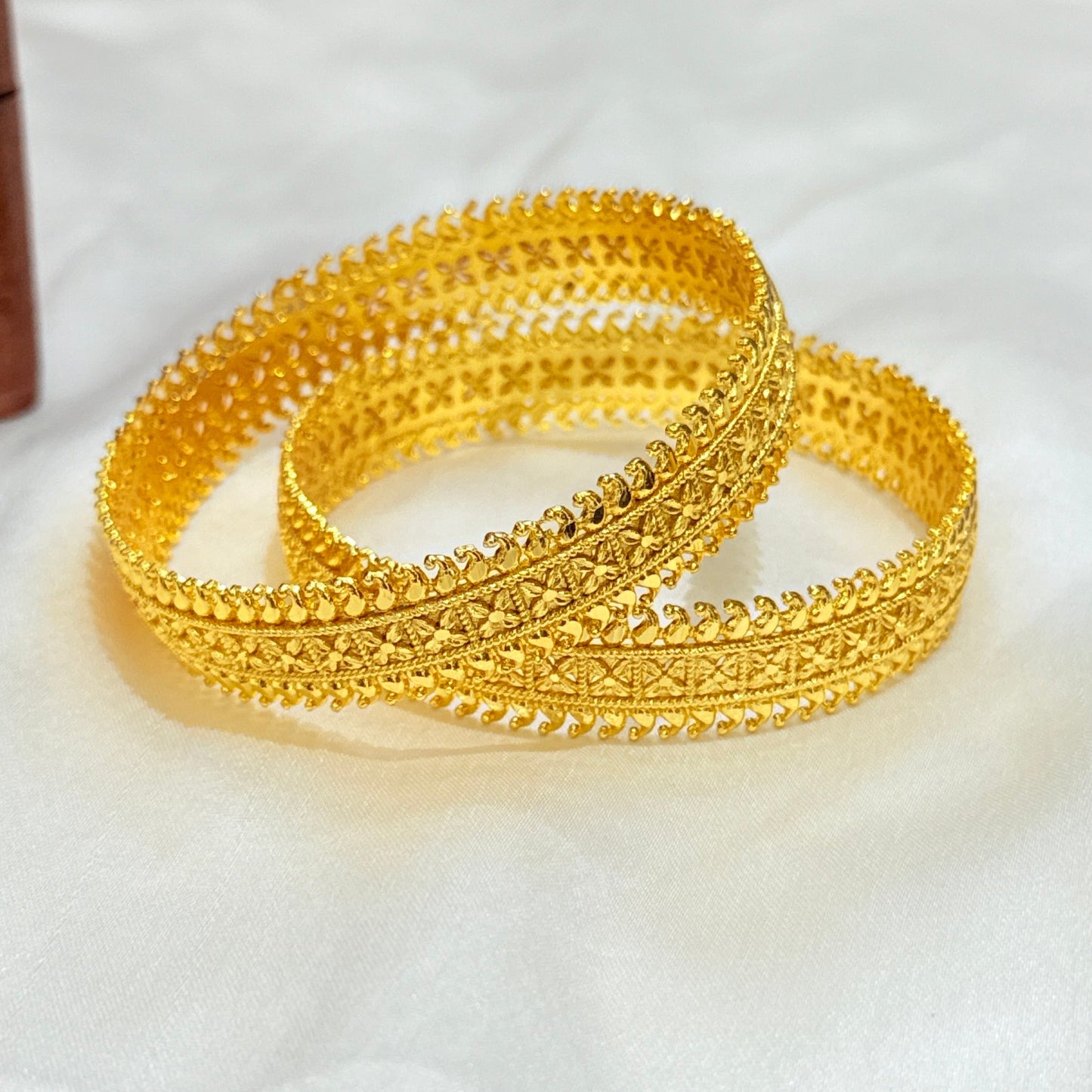 Tanaya Double sided Pichodi Bangle GB659