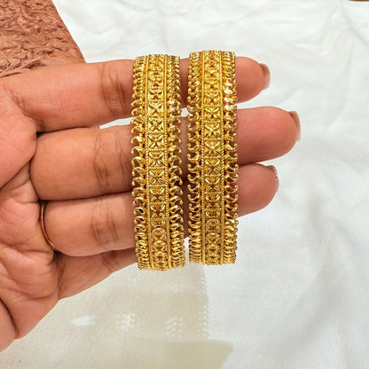 Tanaya Double sided Pichodi Bangle GB659