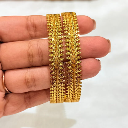 Nivya Double Sided Pichodi Bangle GB673
