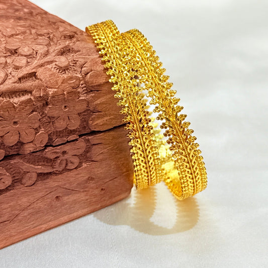 Nivya Double Sided Pichodi Bangle GB673