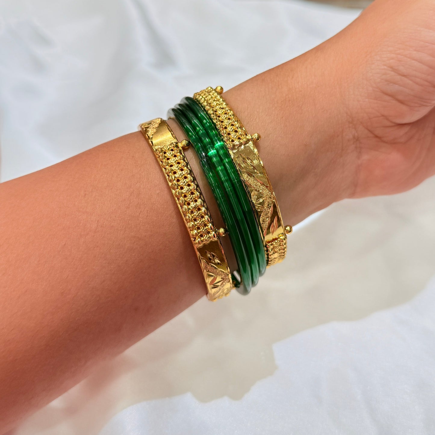 Rashi Golden Bangle GB429
