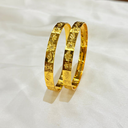 Nisha Golden Bangle GB571