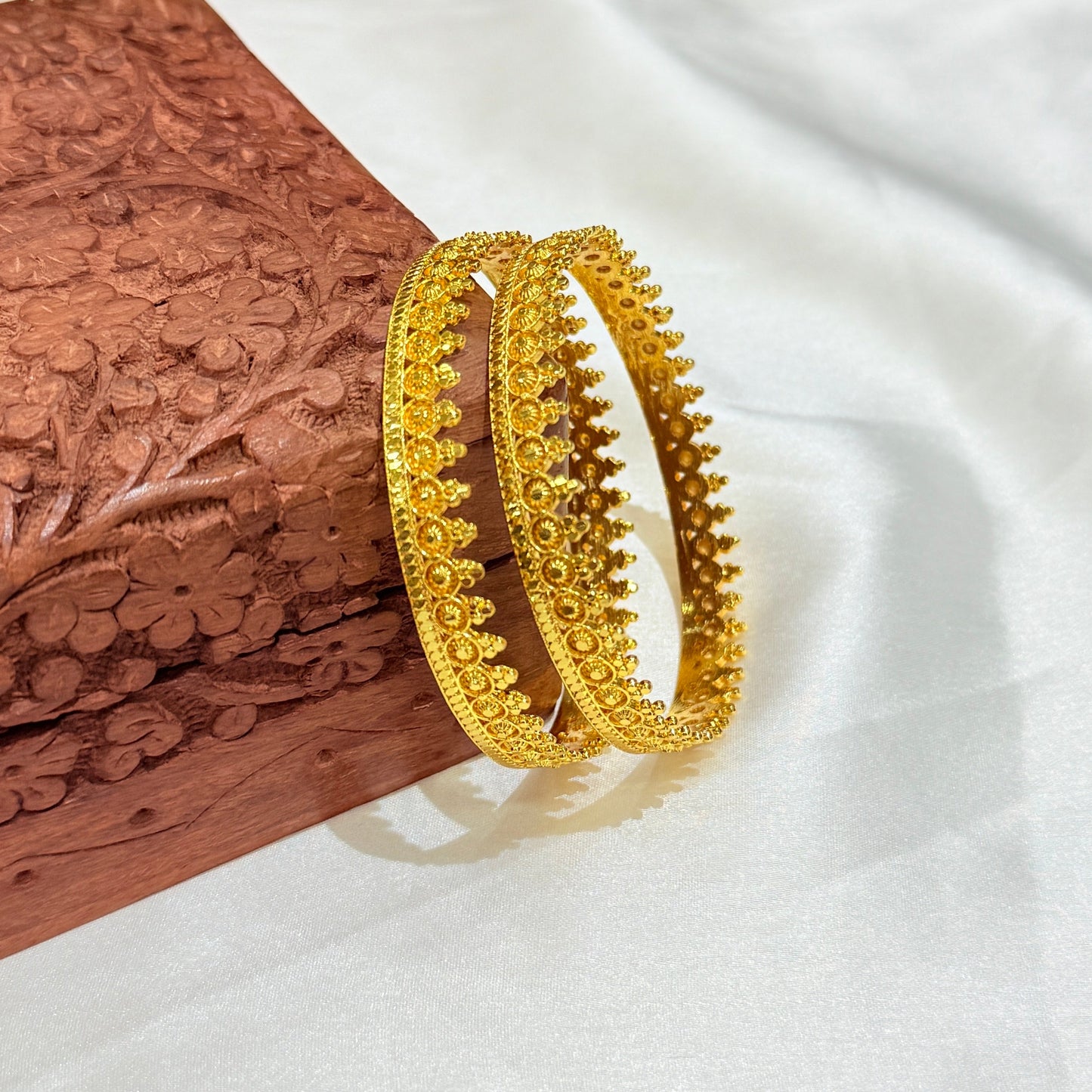 Radha Golden Bangle