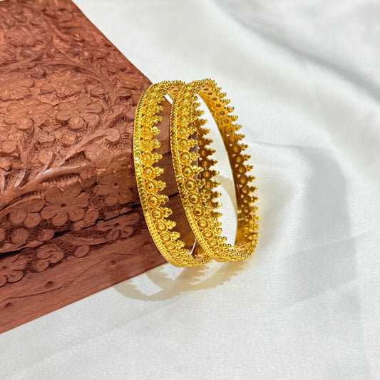 Radha Golden Bangle