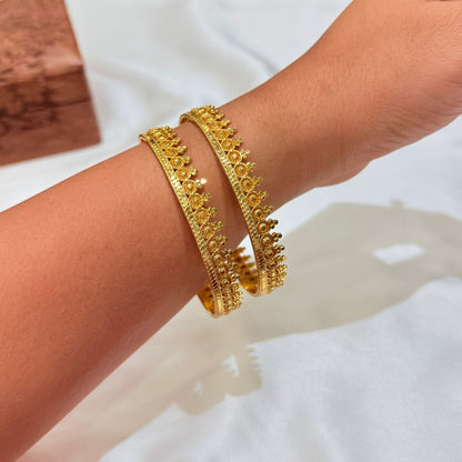 Radha Golden Bangle