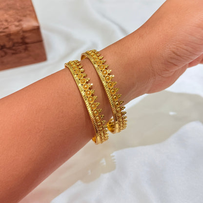 Radha Golden Bangle