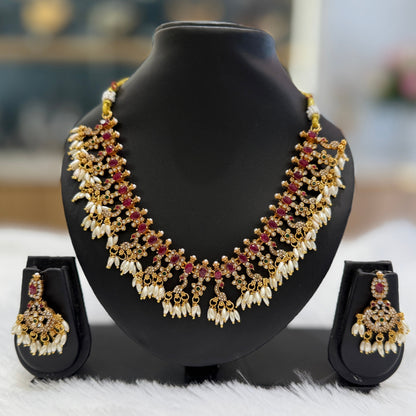Peacock Pearl Necklace