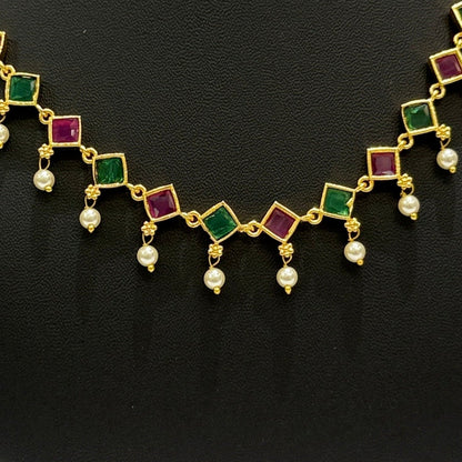 Multicolour Pearl necklace