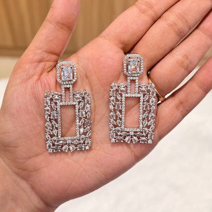 AD Royal Square Earring