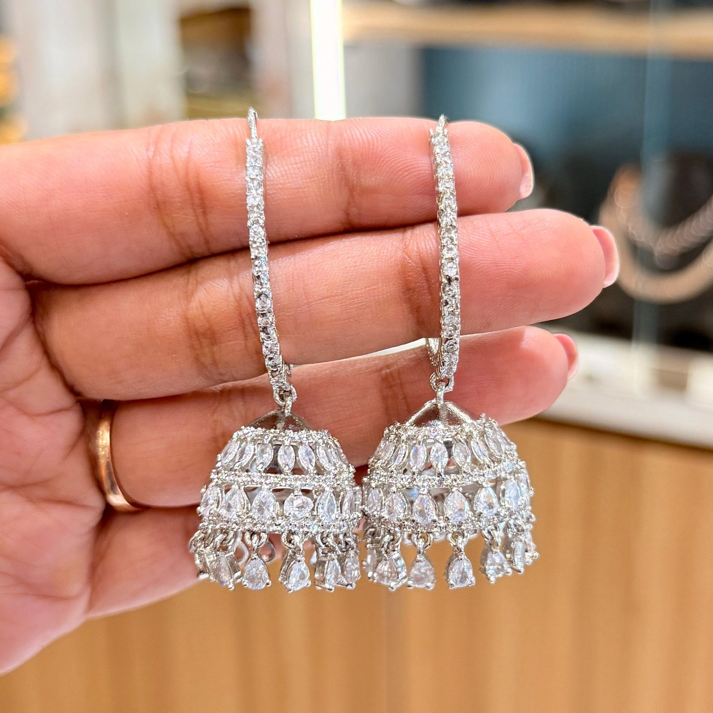 AD Hoop Jhumka