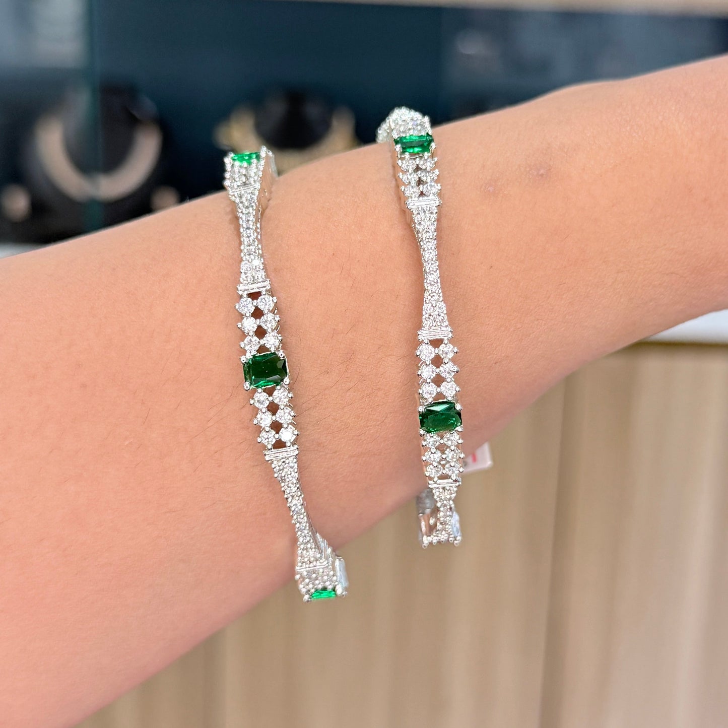 Shaina AD Bangle With Green Stone