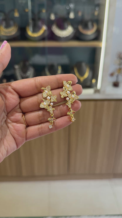 AD Golden Floral Earring with Pearls